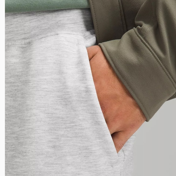 Lululemon Smooth Spacer Shorts Core Ultra Gray Size S - Picture 5 of 10